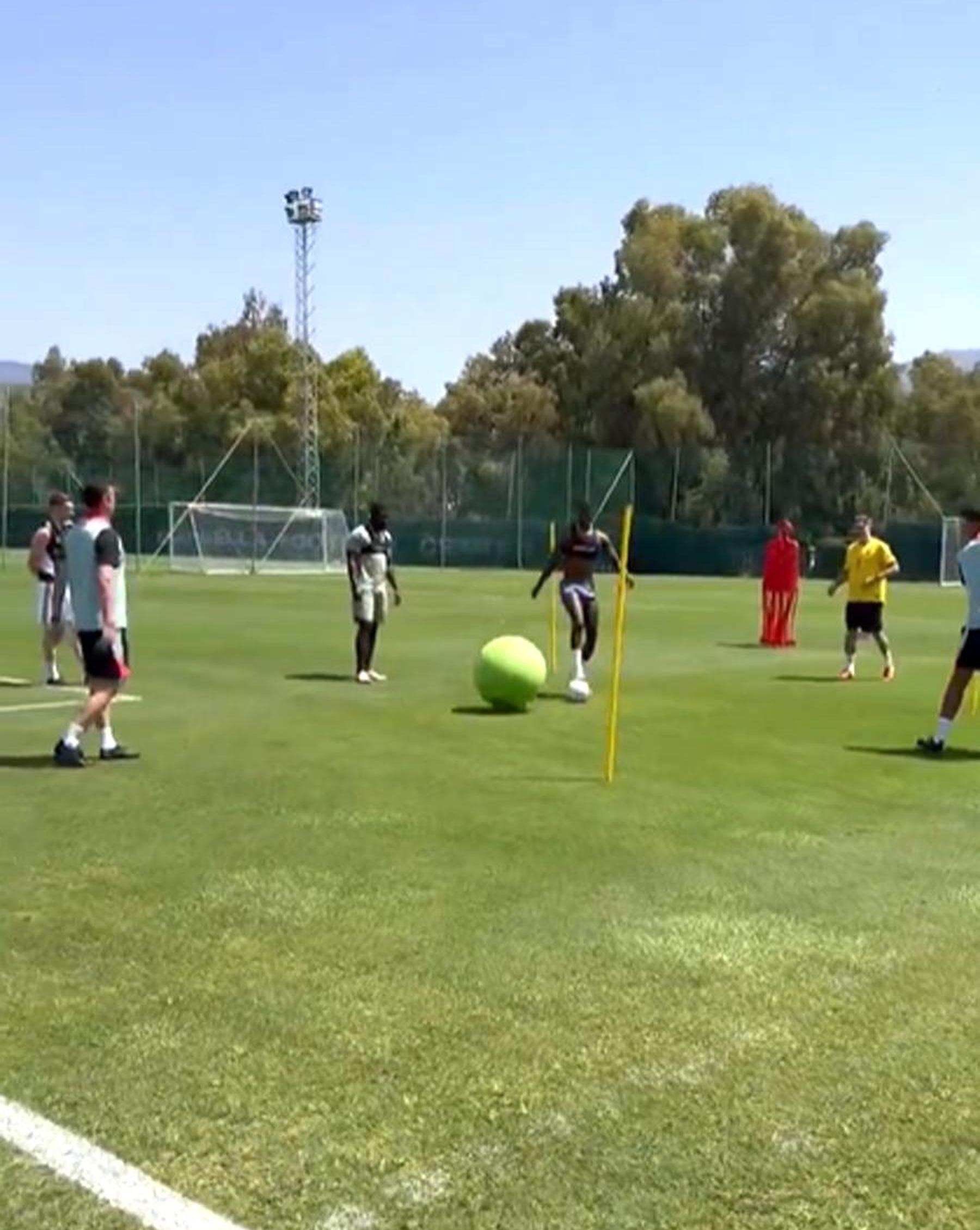 巴西翻盘拜仁，拉什福德惊艳四座