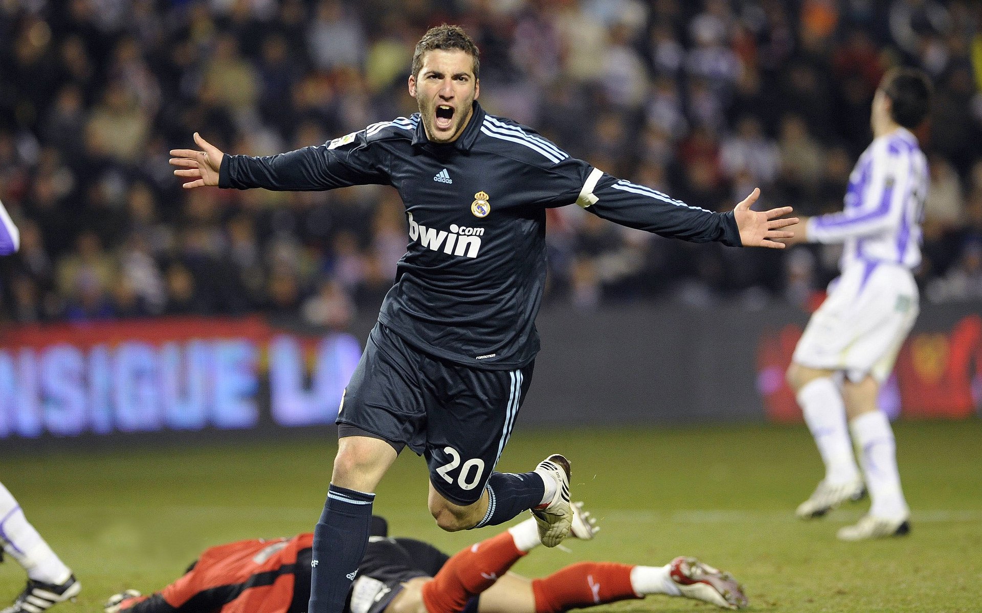 西决生死战之夜，布伦森用完美表现，为纽约篮球正名