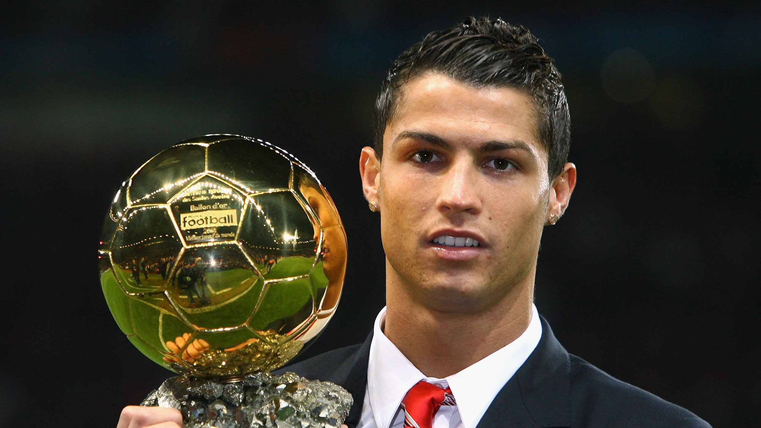 利拉德刀锋出鞘，当背叛者在撕裂之城完成终极统治